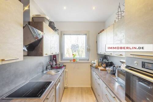 3 - 2 Zimmer Etagenwohnung in Berlin