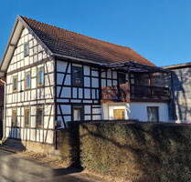 Haus mit großem Garten, ländlich, ruhige Ortsrandlage - Heldburg Hellingen