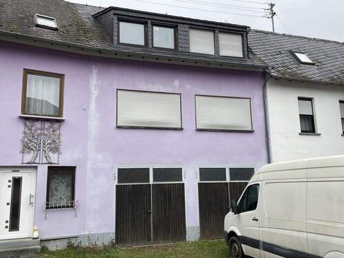 Außenansicht - 8 Zimmer Reihenmittelhaus in Minheim