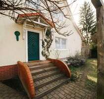 Classic 1930s architecture meets modern - Kleinmachnow