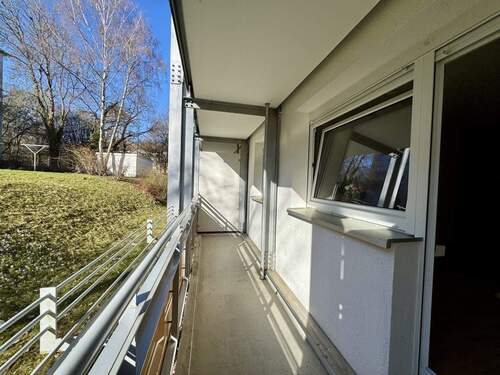 Loggia - 3 Zimmer Etagenwohnung zur Miete in Chemnitz