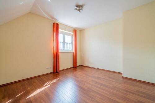 Schlafzimmer (Dachgeschoss) - 