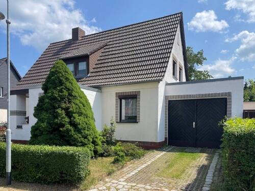 Ansicht - 4 Zimmer Einfamilienhaus zum Kaufen in Zeitz