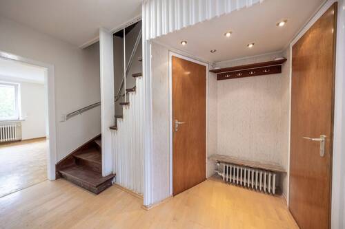 Flur - Reihenmittelhaus mit 180,00 m² in Bremen zur Miete