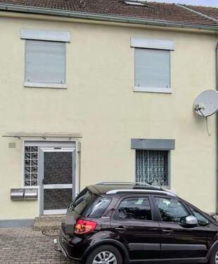 Bild 1 - Zweifamilienhaus in Völklingen-Fürstenhausen zu verkaufen