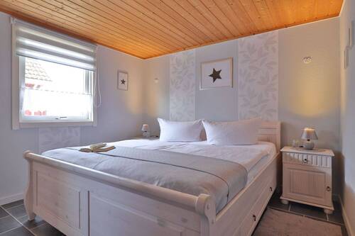 Schlafzimmer im Erdgeschoss - 