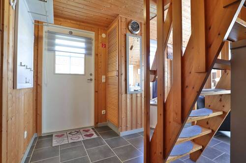 Eingangsbereich/ Zugang zum Galeriebereich - 