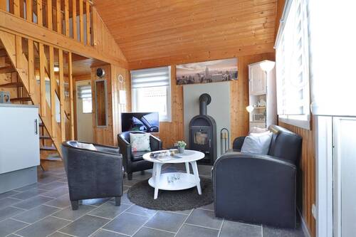 gemütliche Sitzgruppe vor dem Kamin - 