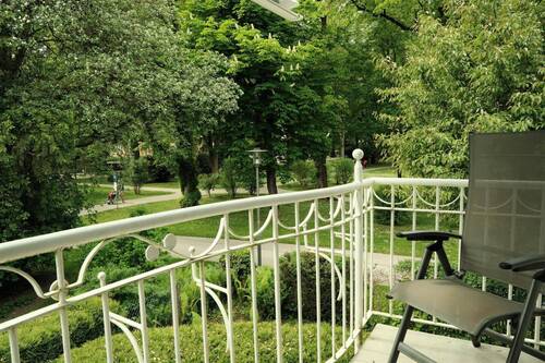 Balkon mit Rupertuspark - 