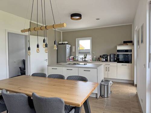 Blick in die Küche - 4 Zimmer Einfamilienhaus in Eilenburg