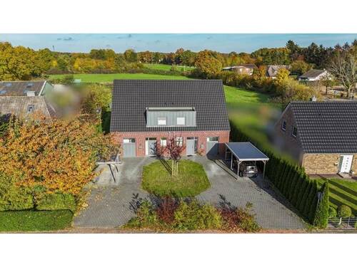 Vorderansicht Doppelhaus - 4 Zimmer Doppelhaushälfte zum Kaufen in Bönebüttel