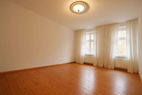 02. Wohnzimmer - 2 Zimmer Einfamilienhaus zum Kaufen in Berlin
