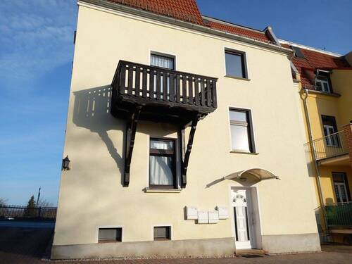 Außenansicht - voll vermietetes Mehrfamilienhaus mit 4 Wohneinheiten am Stadtrand von Crimmitschau, Provisionsfrei!