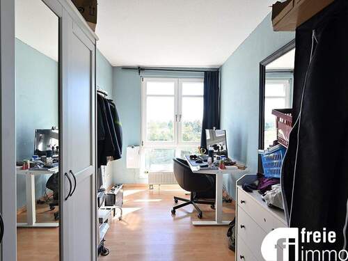 Arbeits- / Kinderzimmer - 