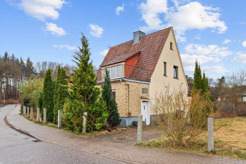 Hausansicht - 6 Zimmer Einfamilienhaus in Buxtehude