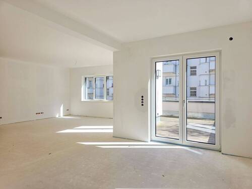 Schöne Fensterfront - Etagenwohnung mit 163,90 m&sup2; in Leipzig zum Kaufen