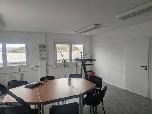 Bild4 - Gewerbeobjekt (Büro, Produktion, Verkauf) in Schlüchtern zur Miete