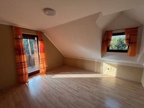 Zimmer 2 im OG - 