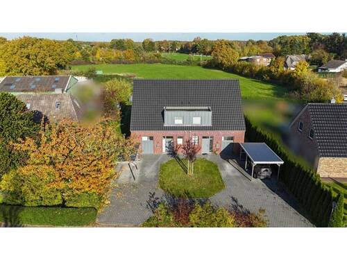 Frontansicht - 4 Zimmer Doppelhaushälfte in Bönebüttel