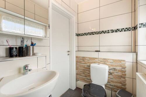 Bad EG - Einfamilienhaus mit 121,00 m&sup2; in Rheinbach zum Kaufen