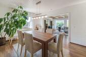 Offen gestaltetes Esszimmer - Bungalow mit 212,70 m&sup2; in Schmitten / Seelenberg zum Kaufen