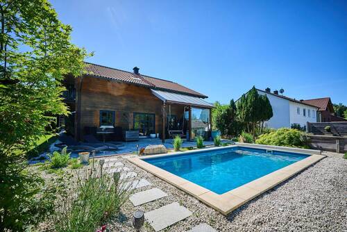 Pool - Einfamilienhaus mit 130,00 m&sup2; in Schöllnach zum Kaufen