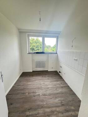 Küche - Bezahlbare 3-Zimmer-Wohnung frei!