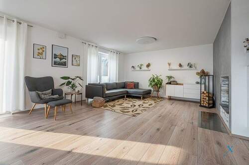 Wohn/-Esszimmer - 