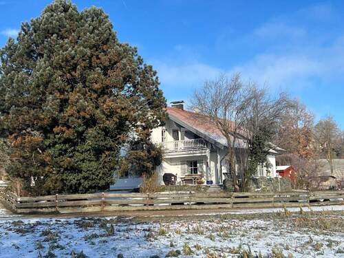 Ruhige Einzellage - Großzügiges EFH in ruhiger Lage mit traumhaftem Blick ins Ampermoos