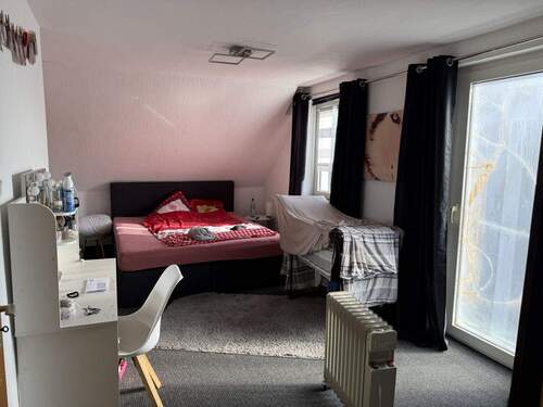 Schlafzimmer mit Arbeitszimmer und Bakon DG (2) - 