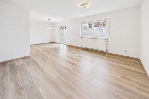 Wohnen/Essen - Einziehen statt warten! Bezugsfreie 4-Zimmer-Wohnung