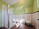 Vollbad DG gr. Whg. - 