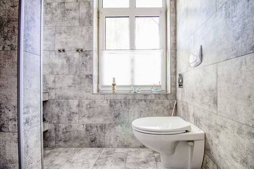 Badezimmer II - 