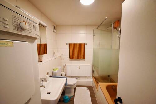 Bad - Etagenwohnung mit 65,40 m&sup2; in Karlsruhe zum Kaufen