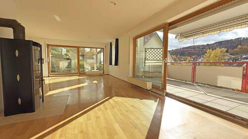 Essen-Wohnen - 8 Zimmer Einfamilienhaus in Gomadingen