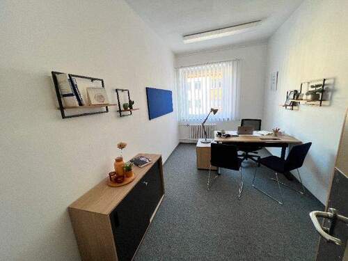 Büroraum 3 (inkl. 1 Arbeitsplatz) - Büro zur Miete in Ebern