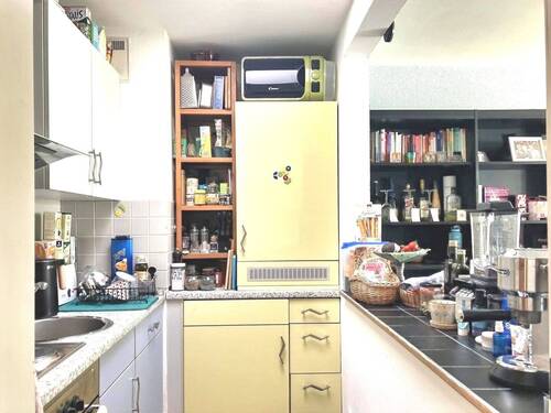 Küche mit Durchreiche - 