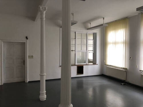 Büroräume - Attraktive Büro- und Logistikfläche im Zentrum von Eibau - sofort frei