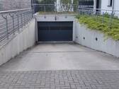 Tiefgarageneinfahrt - Etagenwohnung mit 93,00 m&sup2; in Menden zum Kaufen