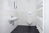 Bsp. Bad - 2 Zimmer Etagenwohnung zur Miete in Halle (Saale)