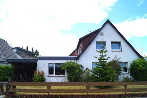 Straßenansicht - 