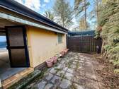 Terrasse hinter der Garage - 