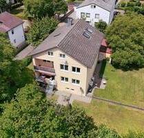 Mehrfamilienhaus in Regensburg-Burgweinting mit großem Grundstück