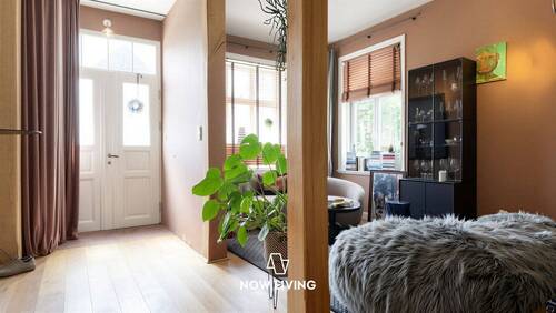 Eingangsbereich / Wohnzimmer - 7 Zimmer Mehrfamilienhaus, Wohnhaus zum Kaufen in Lübeck