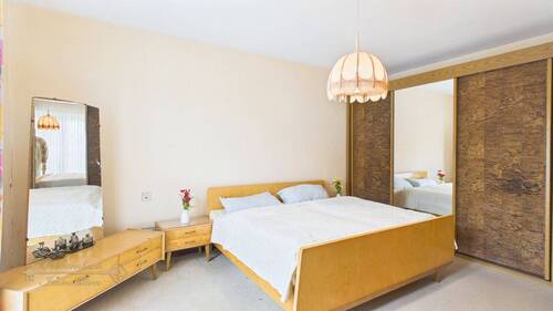 Schlafzimmer / Büro mit Terrassenausgang - 