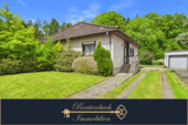Titelbild BI - Bremerhaven - Alt -Leherheide . Einfamilienhaus mit Wohlfühllage & weitläufigen Gartenparadies