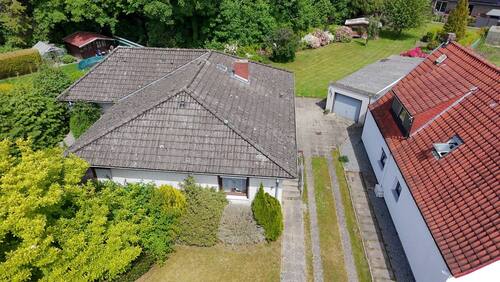 Luftbild Außenansicht mit Gartensicht - 