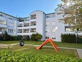 Wohnanlage - Lichtdurchflutete 3-Zimmer-Wohnung mit zwei Balkonen, Aufzug und Tiefgaragenstellplatz-90449 Nürnberg