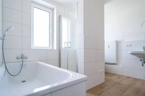 Badezimmer - 2 Zimmer Etagenwohnung in Chemnitz