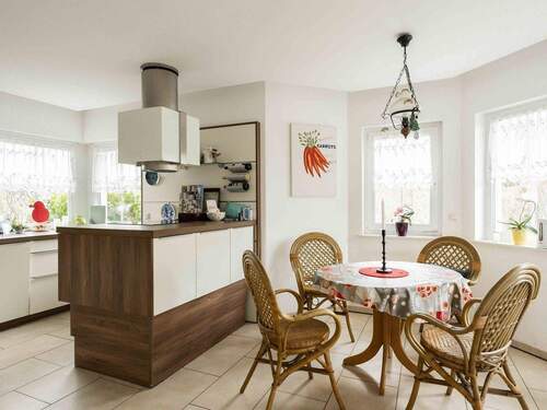 Küche mit Eßbereich - 4 Zimmer Einfamilienhaus in Michendorf